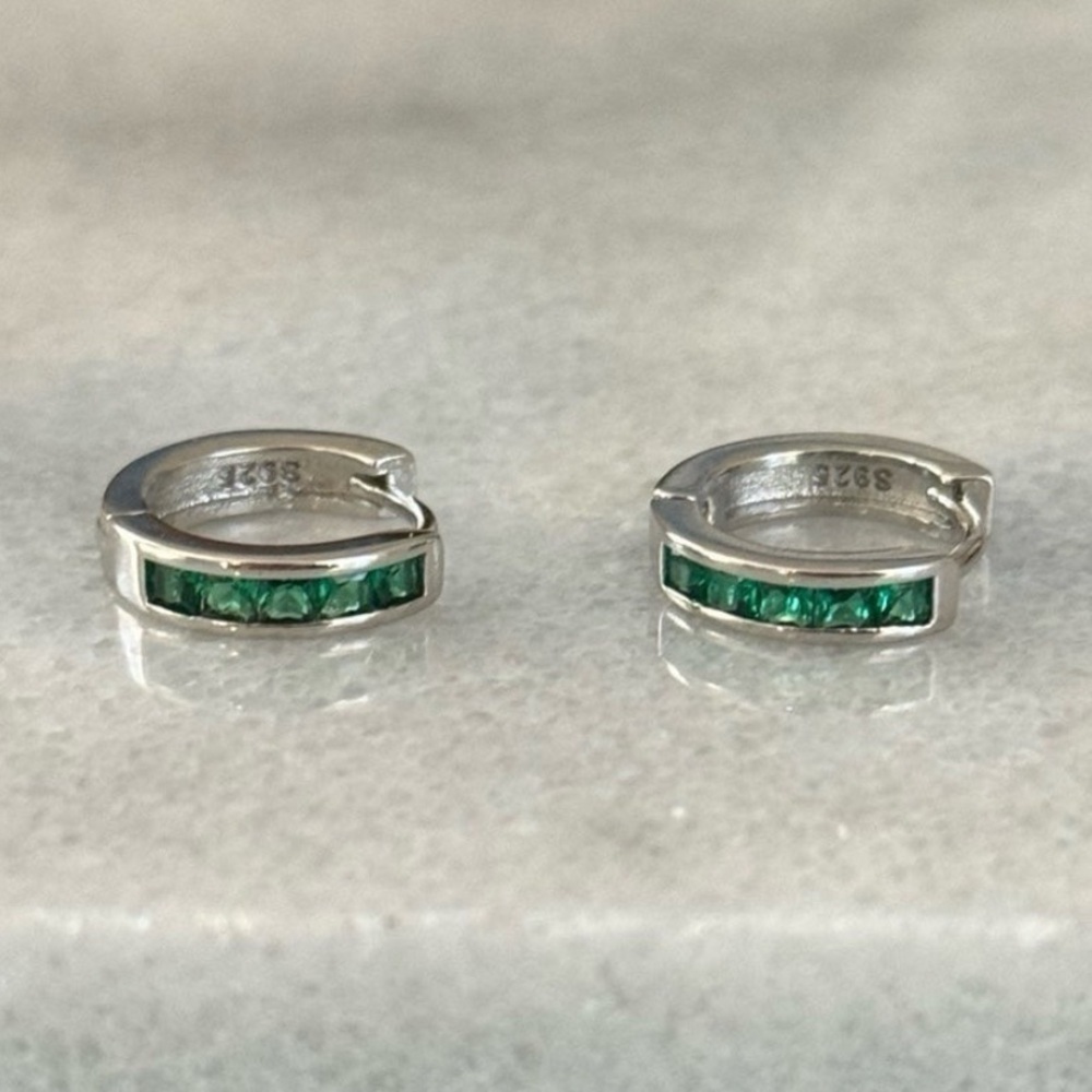 Sterling Silver Green Crystal Thick Huggie Hoop Earrings Brand New